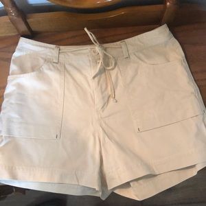 Lee (Riveted by Lee) Khaki shorts, EUC, size 10.